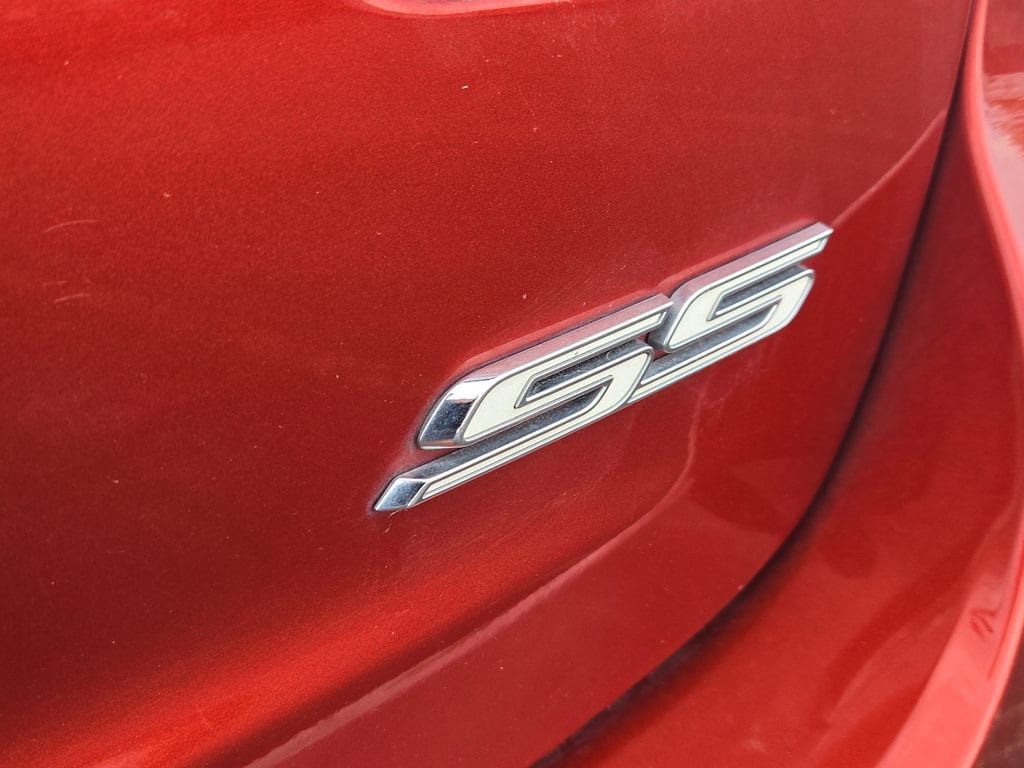 Used 2016 Chevrolet SS RWD image 9