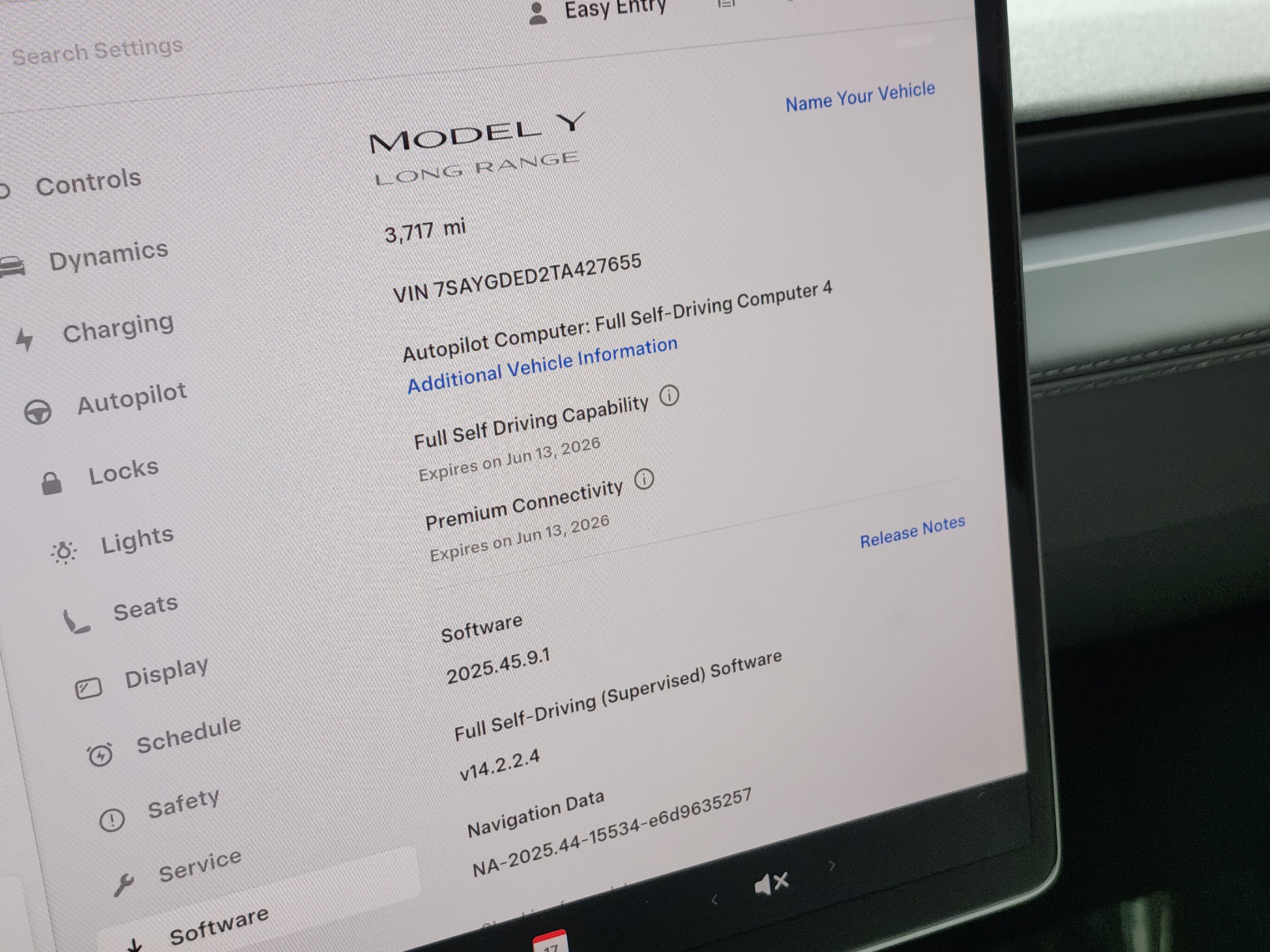 Used 2026 Tesla Model Y image 30