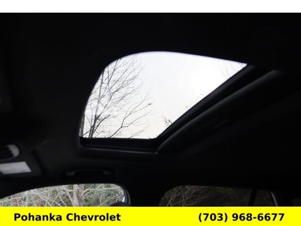 New 2026 Chevrolet Trax RS w/ Sunroof Package image 21