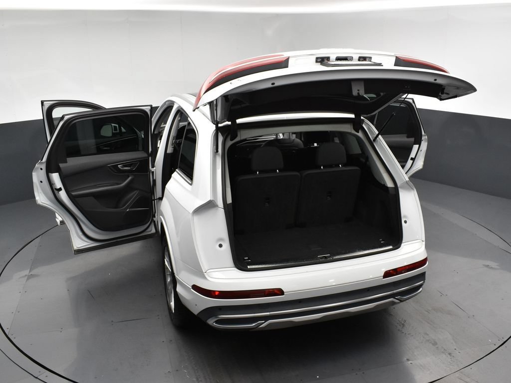 Used 2023 Audi Q7 3.0T Premium Plus AWD/4WD image 23