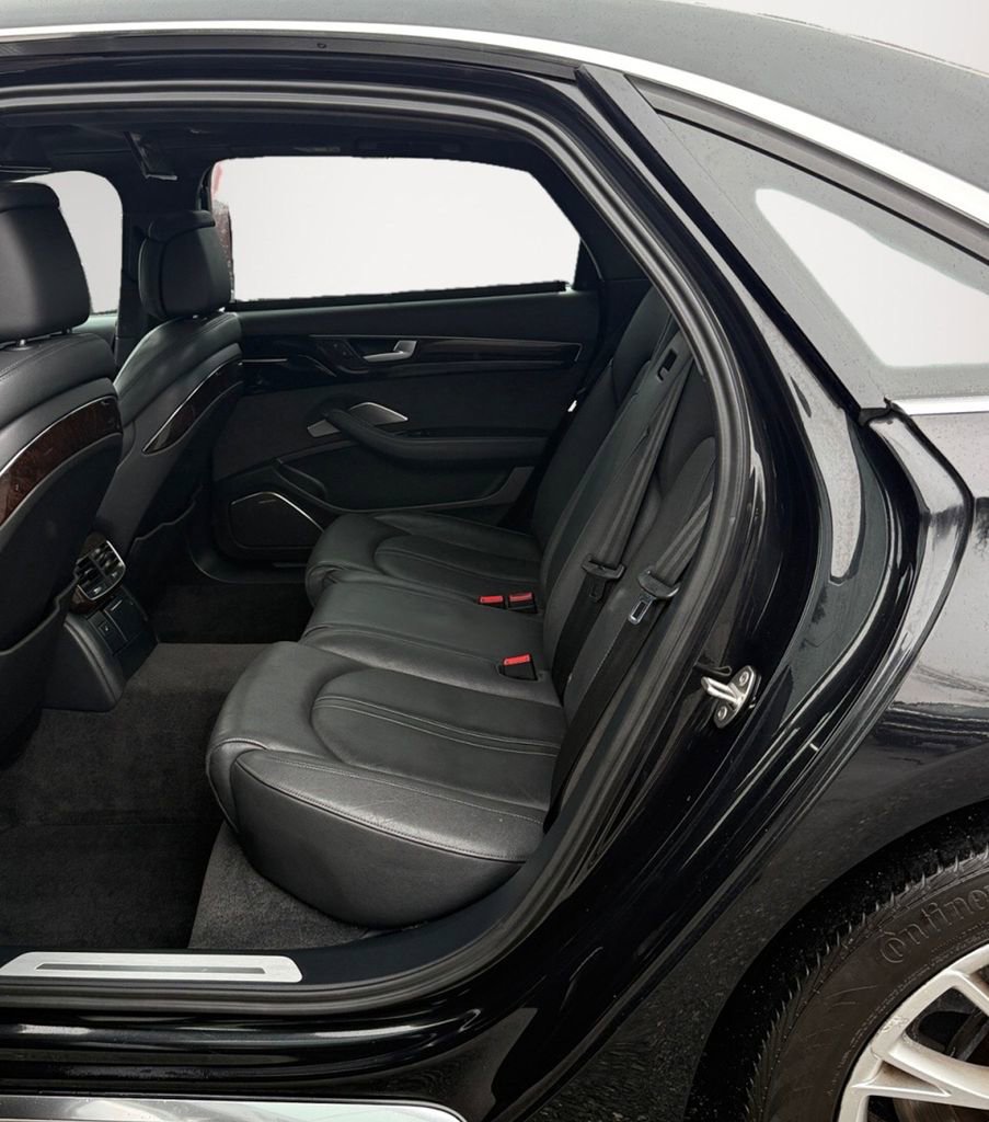 Used 2012 Audi A8 L 4.2 image 12