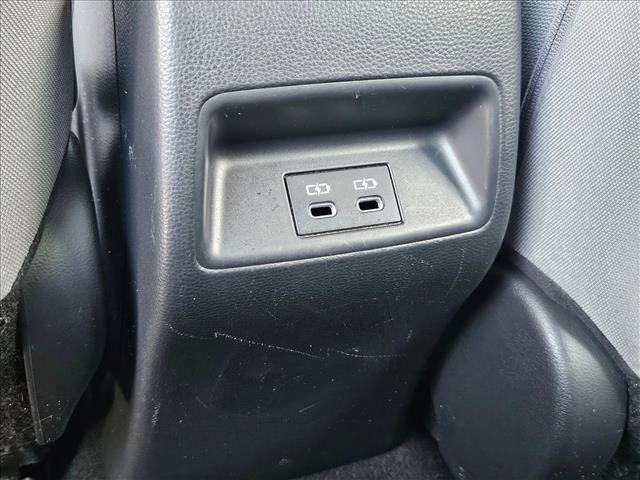 Used 2023 Toyota Corolla SE image 16