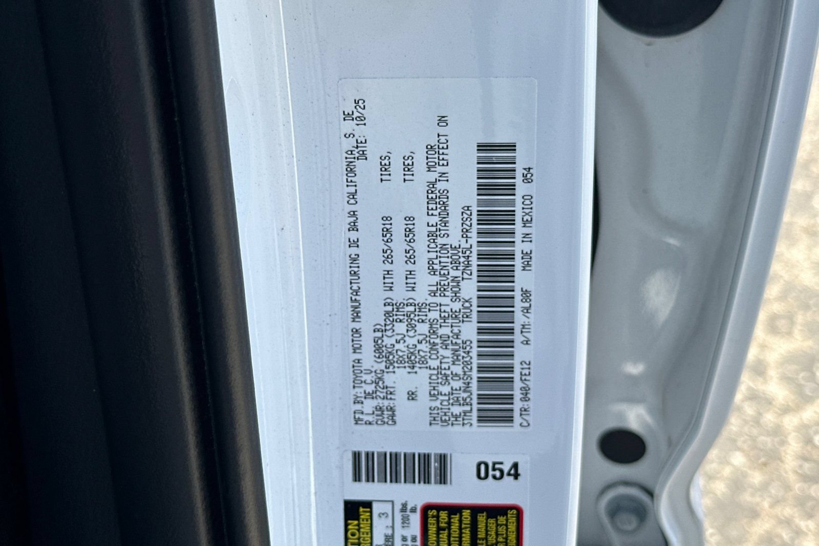 Used 2025 Toyota Tacoma TRD Sport AWD/4WD image 27