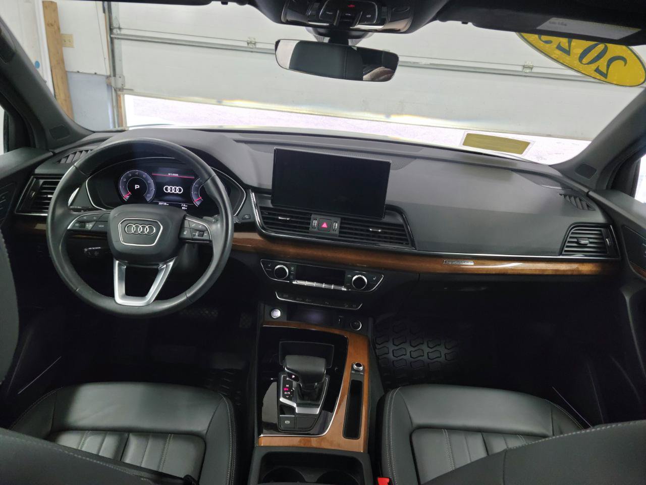 Used 2023 Audi Q5 2.0T Premium Plus w/ Premium Plus Package AWD/4WD image 21