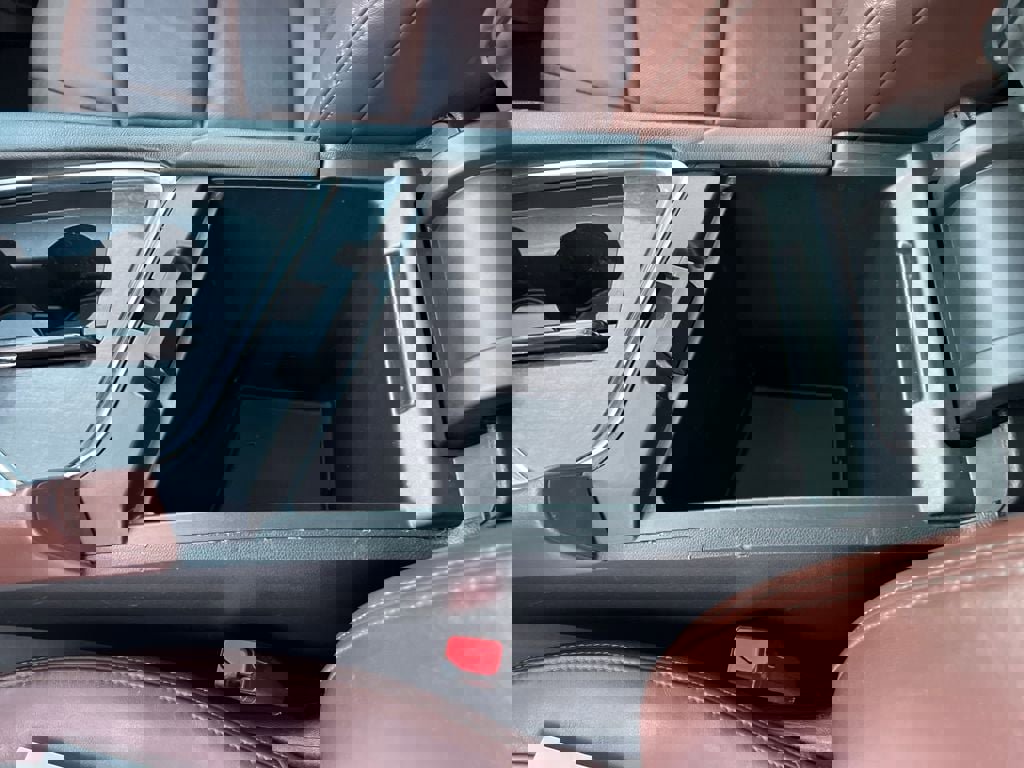 Used 2021 Buick Enclave Avenir w/ Avenir Technology Package image 23