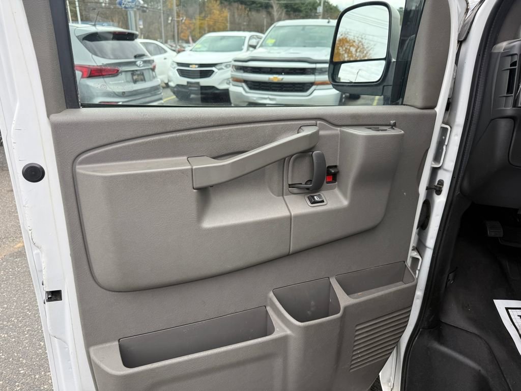 Used 2021 Chevrolet Express 2500 Extended w/ Driver Convenience Package image 15