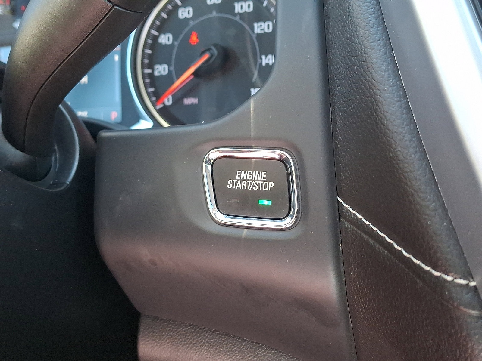 Used 2023 GMC Acadia SLT w/ Elevation Edition image 26