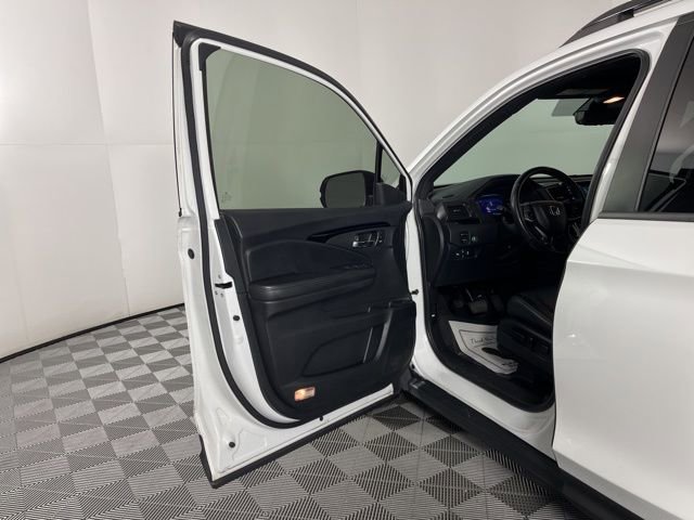 Used 2020 Honda Passport Touring image 16