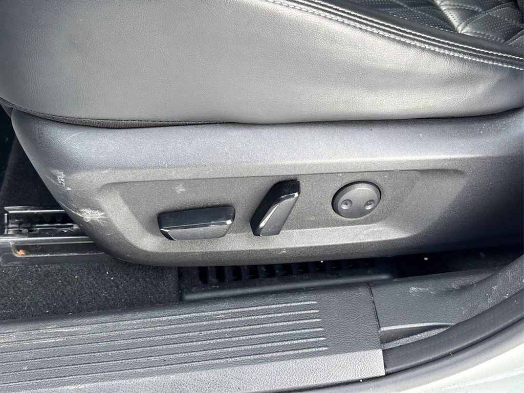 Used 2021 Nissan Rogue Platinum image 43