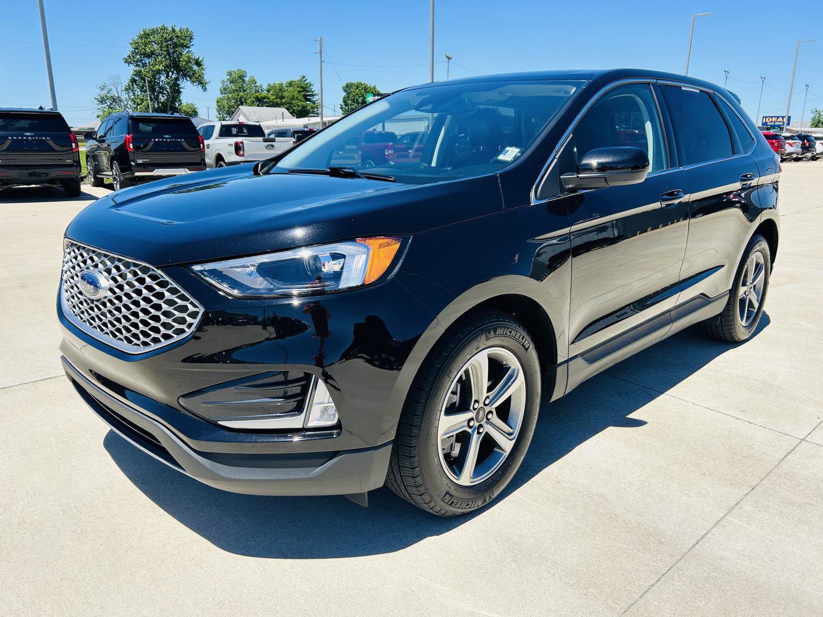Used 2024 Ford Edge SEL w/ Convenience Package AWD/4WD image 35
