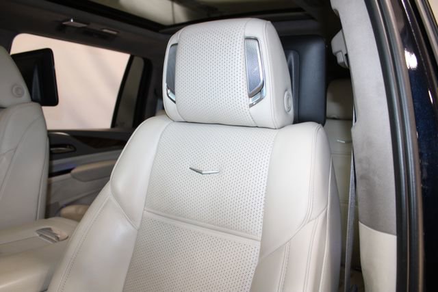 Used 2021 Cadillac Escalade ESV Sport Platinum image 8