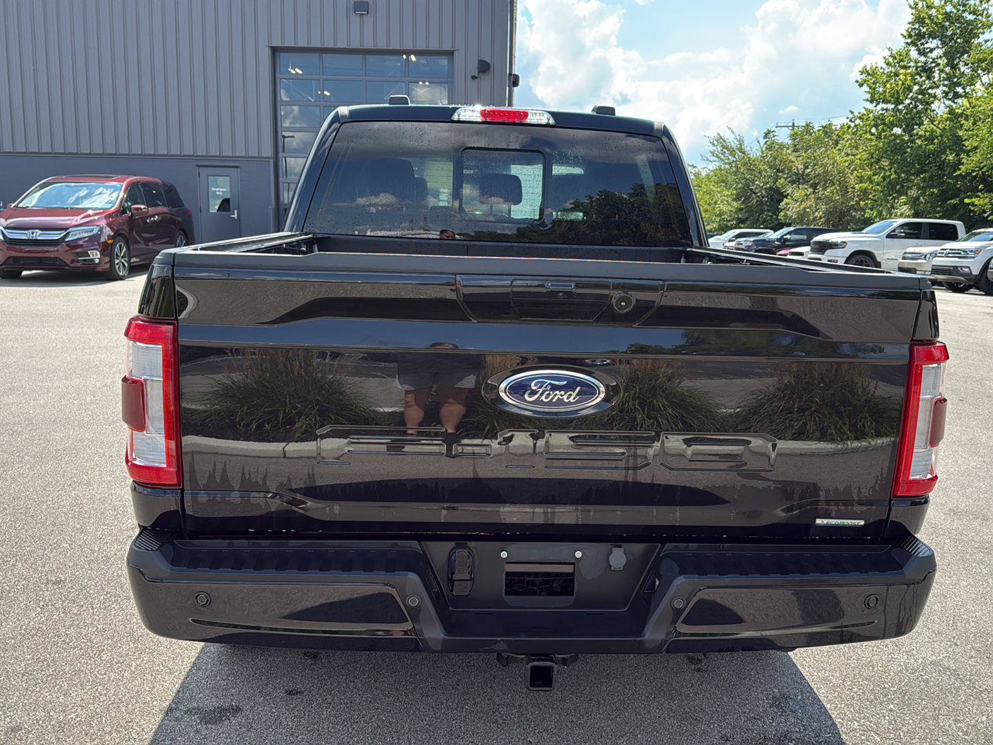 Used 2023 Ford F150 Lariat w/ Equipment Group 502A High AWD/4WD image 4