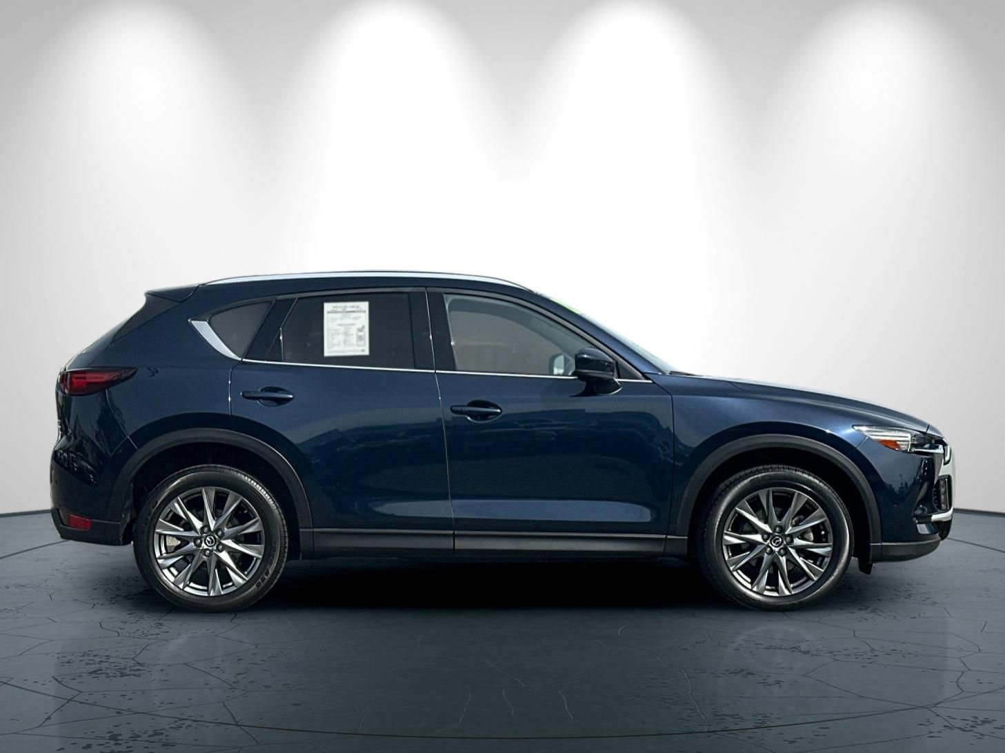 Used 2021 MAZDA CX-5 Signature AWD/4WD image 3