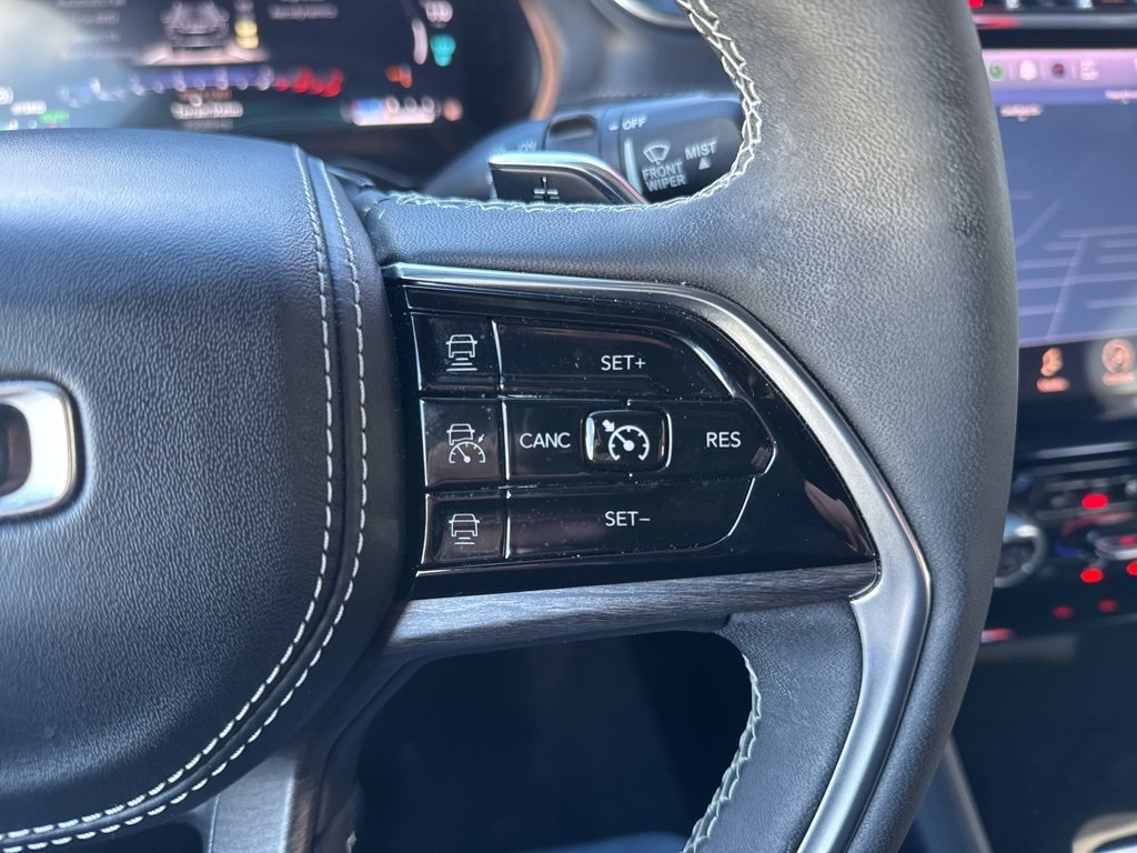 Used 2023 Jeep Grand Cherokee Overland image 18