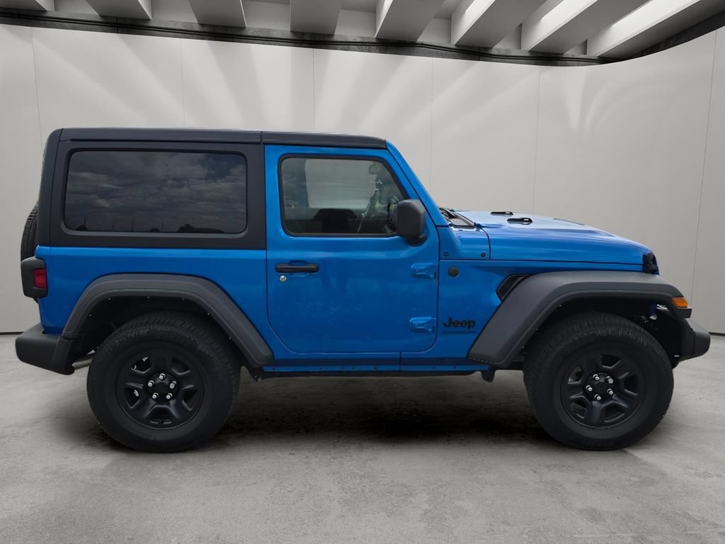 Used 2024 Jeep Wrangler Sport AWD/4WD image 6