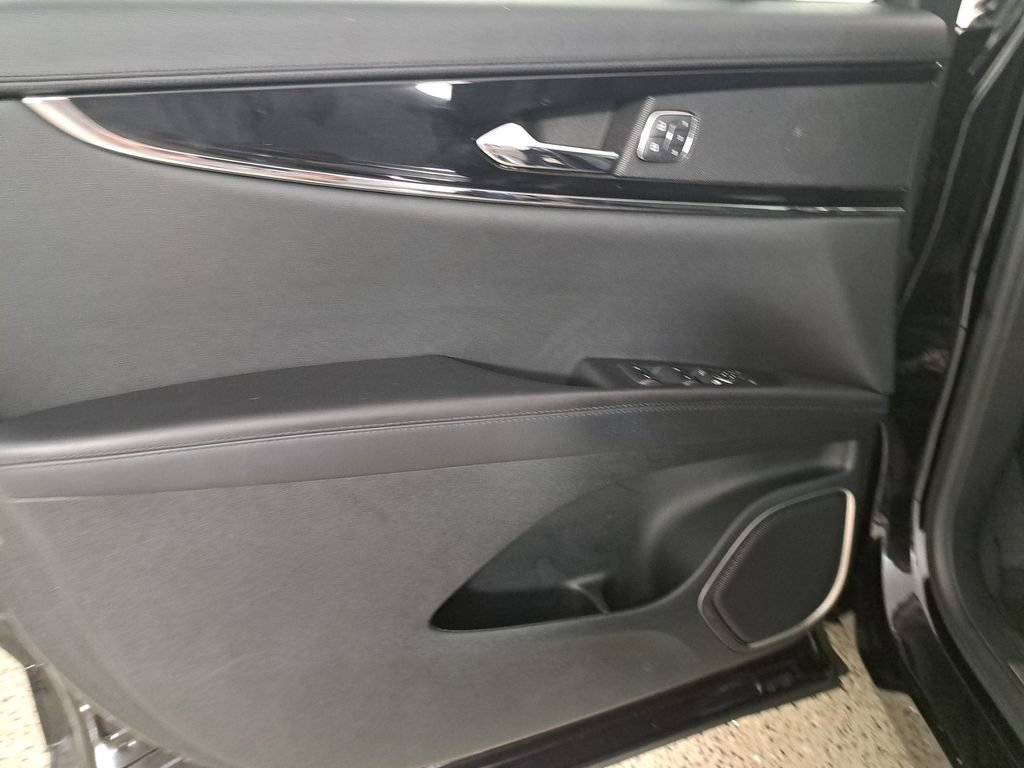 Certified 2022 Lincoln Nautilus FWD w/ Premium Package image 19