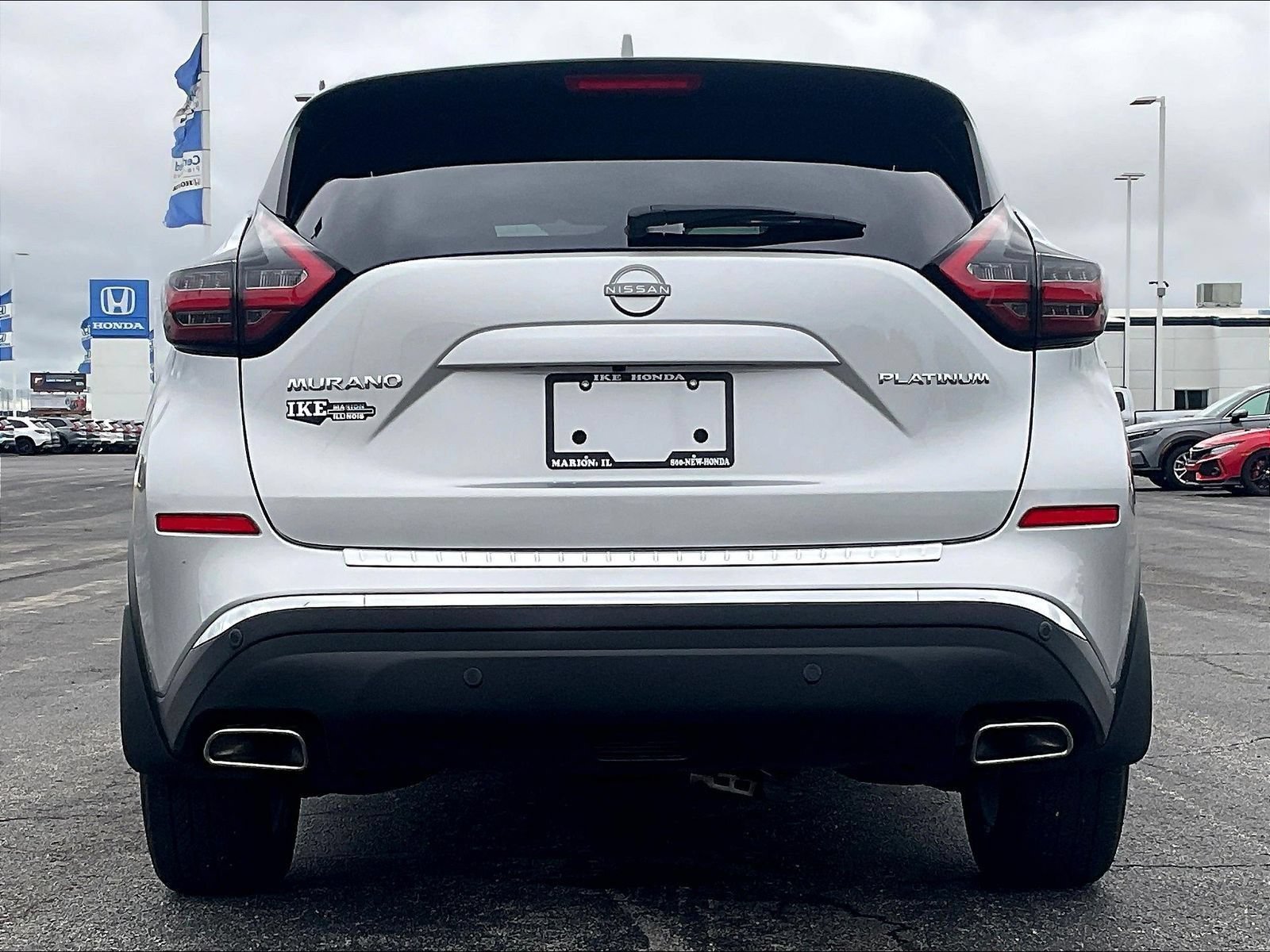 Used 2024 Nissan Murano Platinum w/ Cargo Package FWD image 3