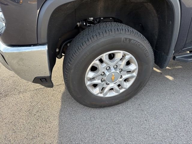 Used 2024 Chevrolet Silverado 2500 LTZ image 9
