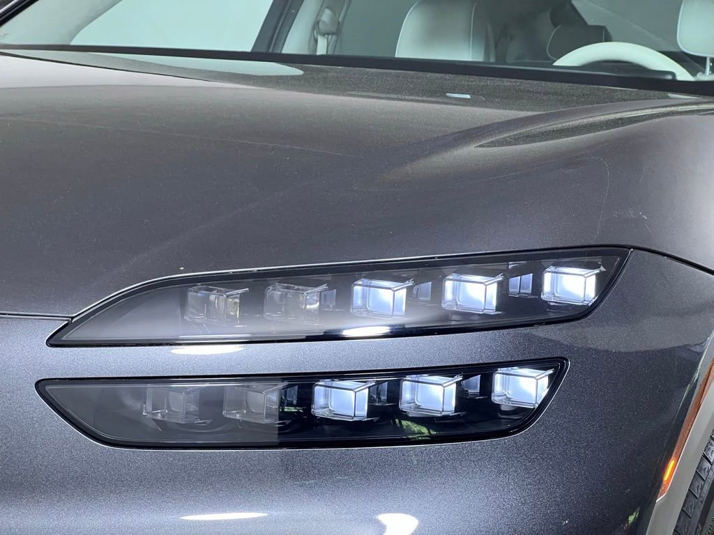 Used 2023 Genesis GV60 Performance AWD/4WD image 15