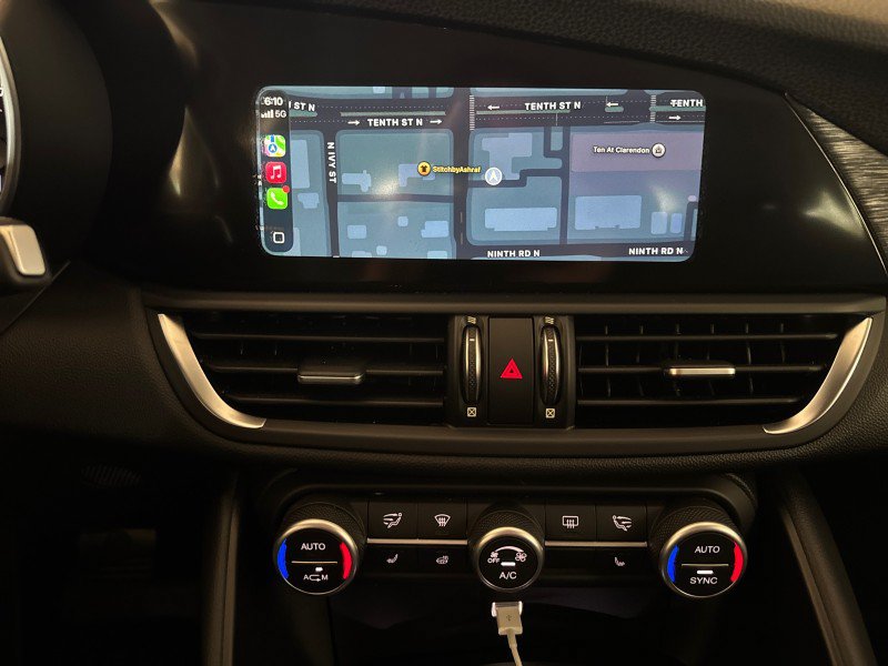 Used 2019 Alfa Romeo Giulia AWD image 21
