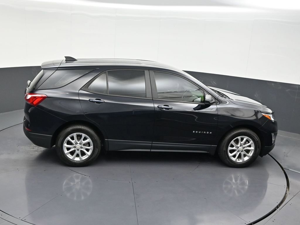 Used 2020 Chevrolet Equinox LS FWD image 23