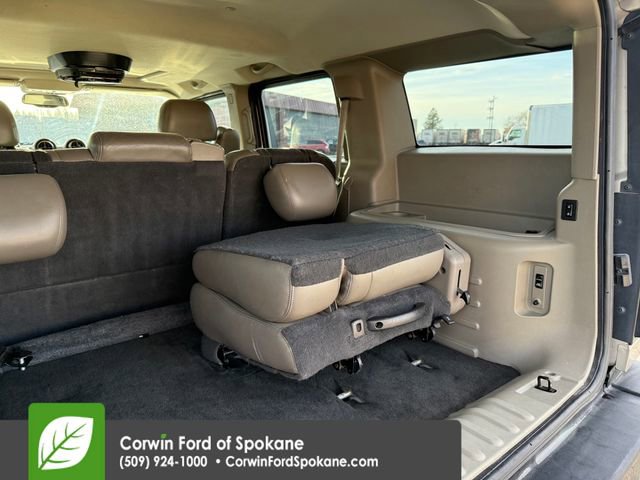 Used 2004 HUMMER H2 w/ Preferred Equipment Group image 21