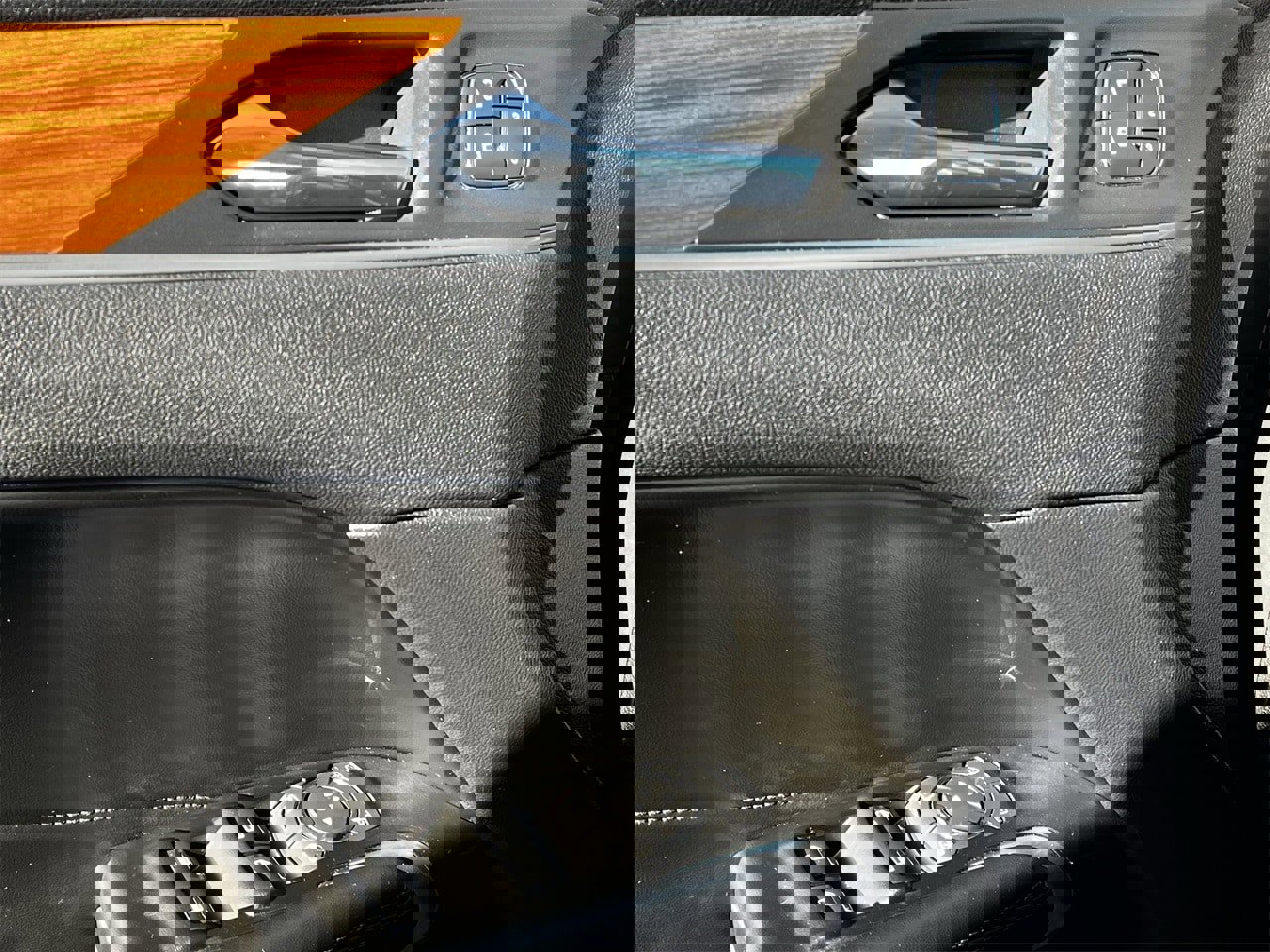 Used 2019 Lincoln MKC Reserve image 21