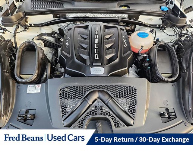 Used 2018 Porsche Macan Turbo image 36