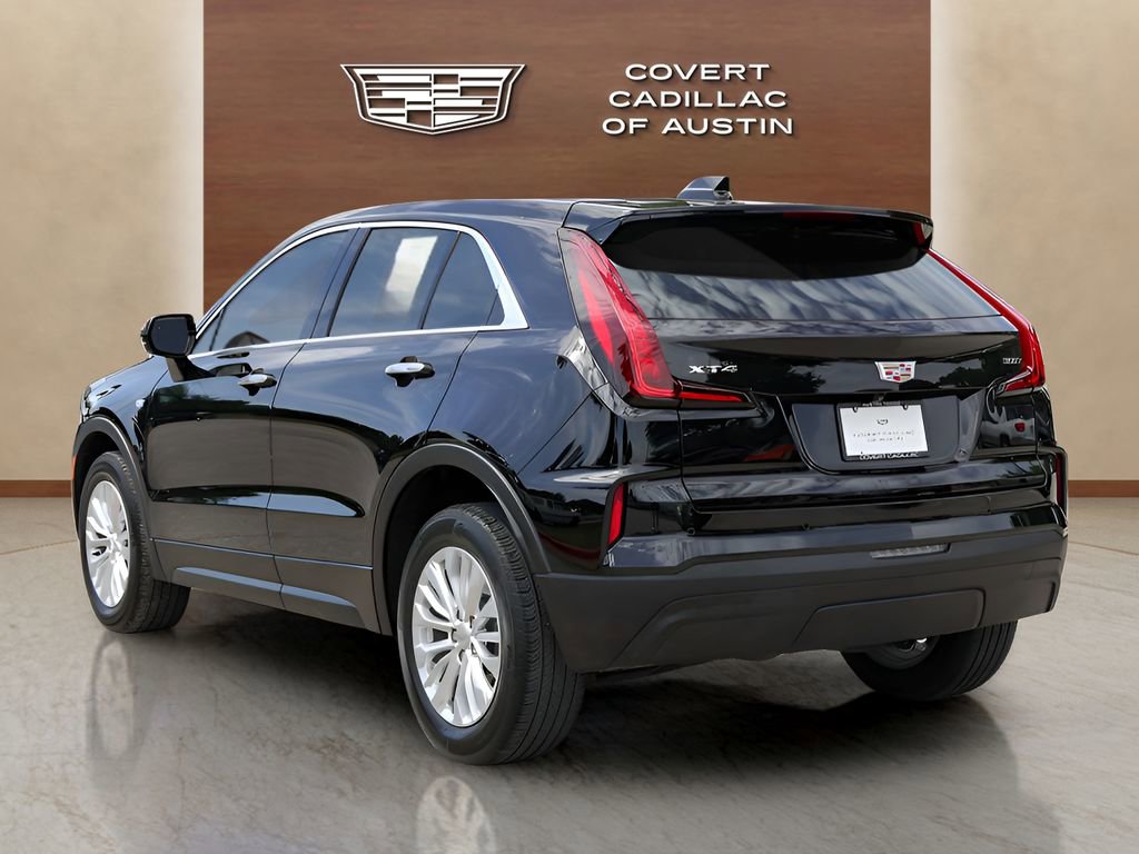 Certified 2024 Cadillac XT4 Luxury FWD image 3