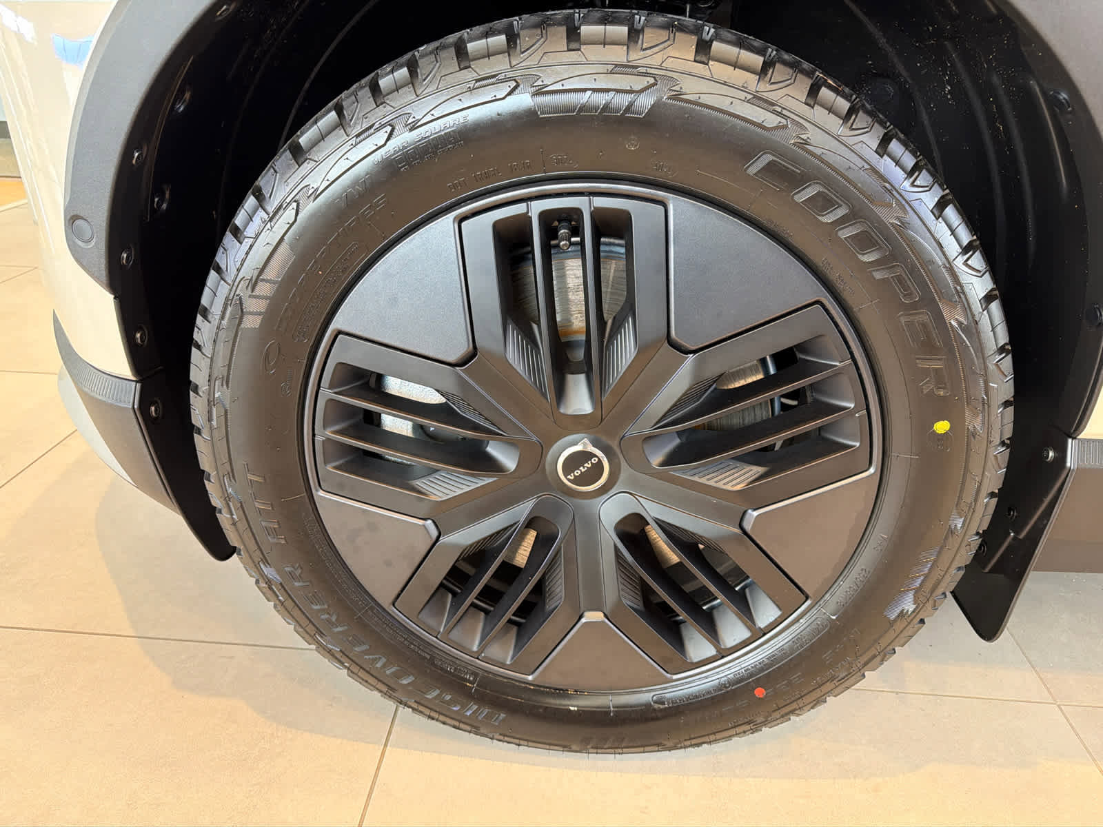 New 2026 Volvo EX30 Cross Country Ultra w/ Protection Package Premier image 10