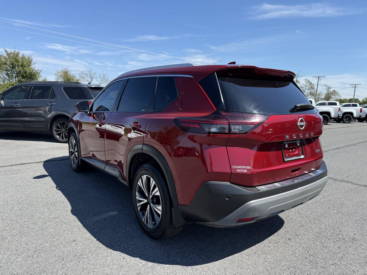 Used 2022 Nissan Rogue SV w/ SV Premium Package FWD image 4