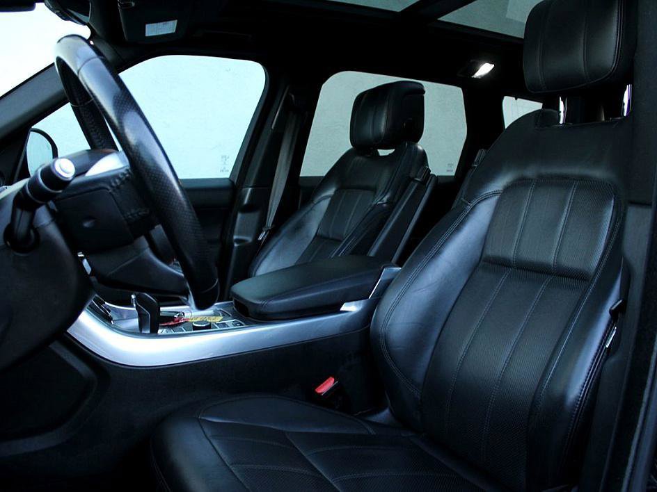 Used 2018 Land Rover Range Rover Sport HSE image 11