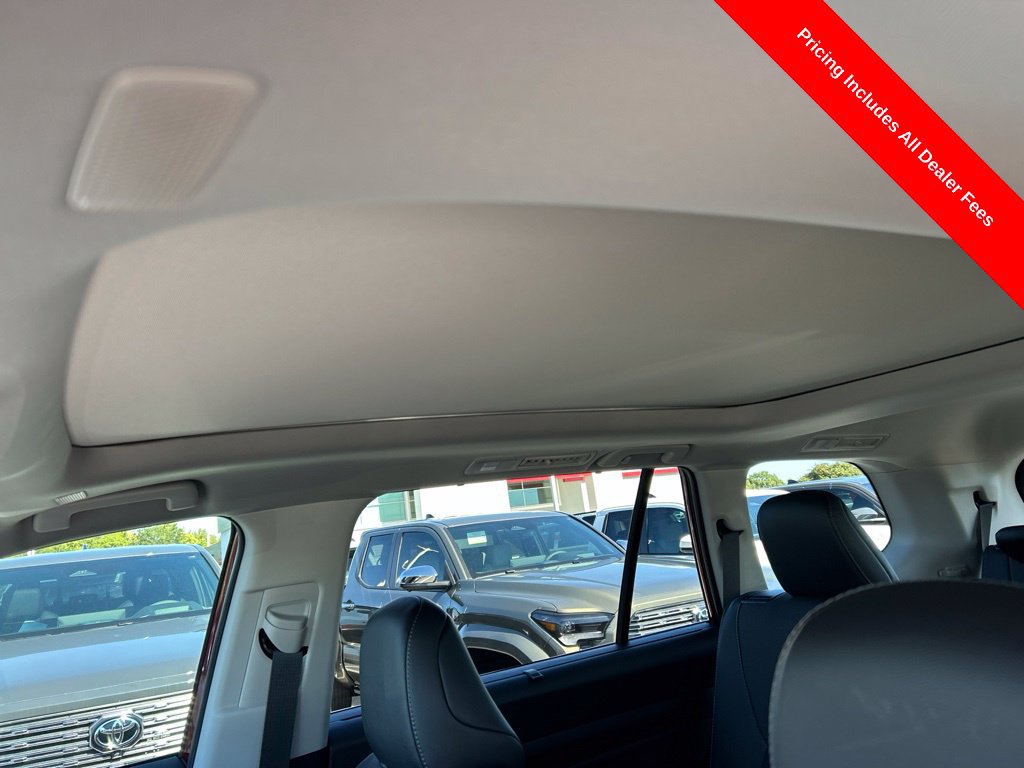 Used 2026 Toyota Grand Highlander AWD image 6