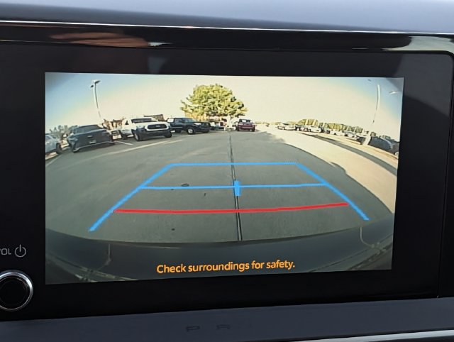 Used 2025 Toyota Prius LE FWD image 17