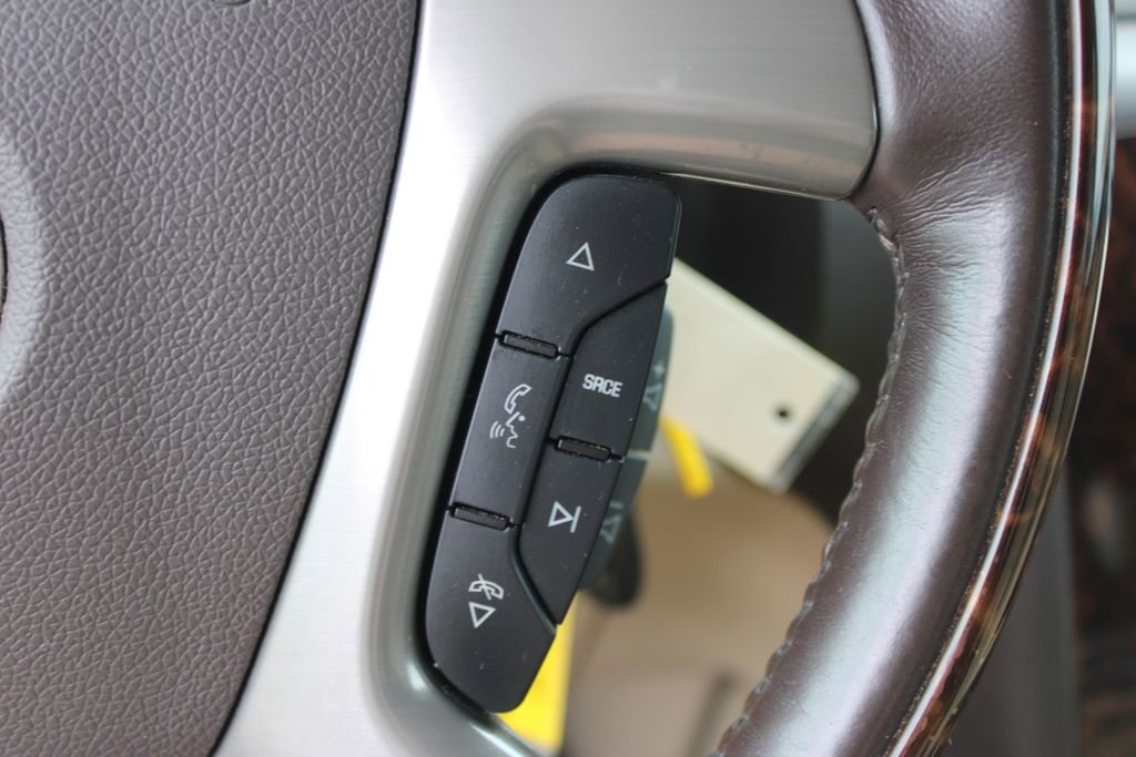 Used 2013 GMC Yukon Denali AWD/4WD image 38