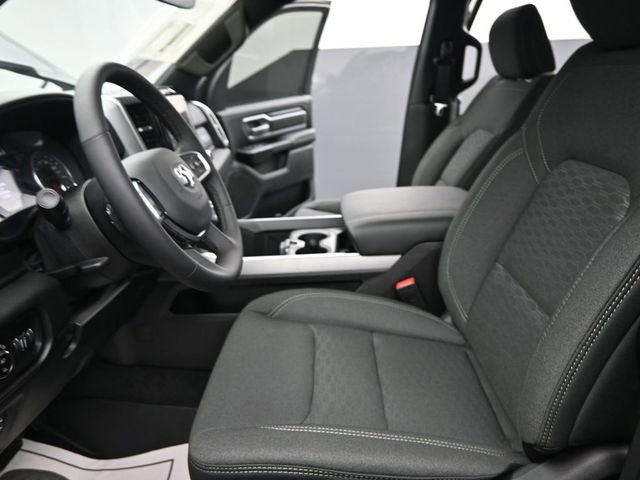 New 2026 RAM 1500 4x4 Crew Cab image 10