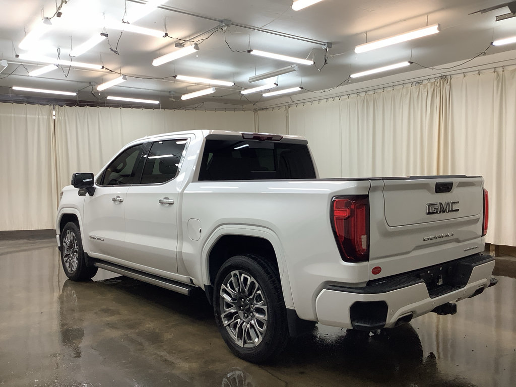Used 2024 GMC Sierra 1500 Denali Ultimate AWD/4WD image 8