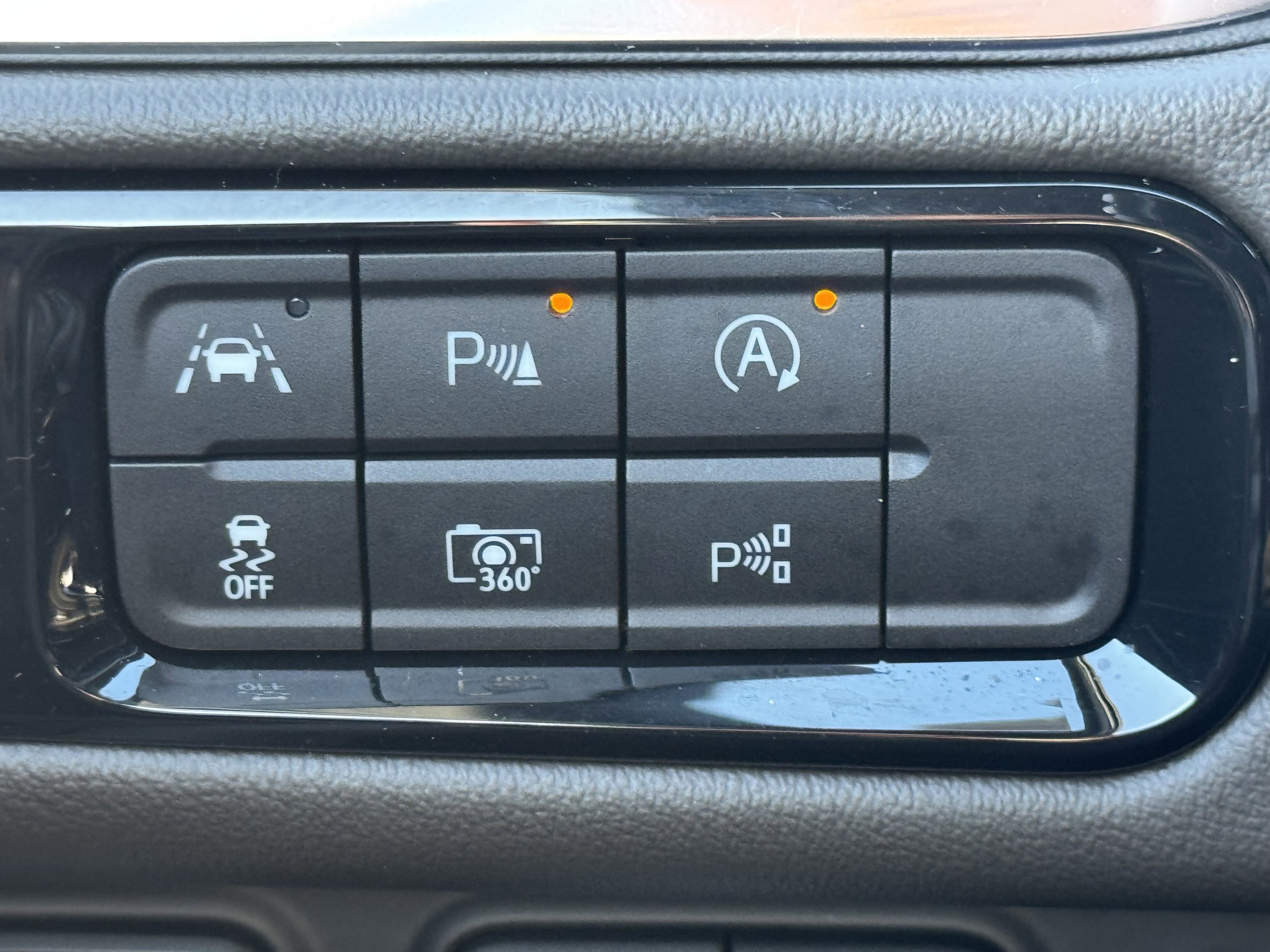 Used 2026 GMC Yukon Elevation w/ Elevation Premium Package image 22