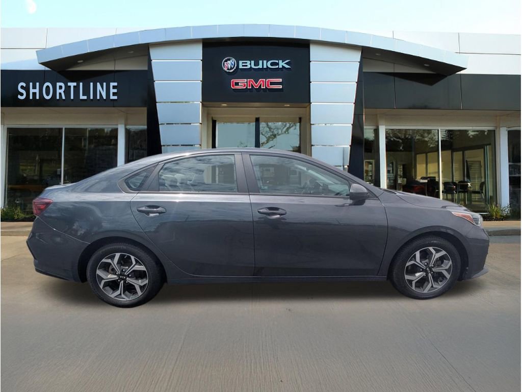 Used 2020 Kia Forte LXS FWD image 2