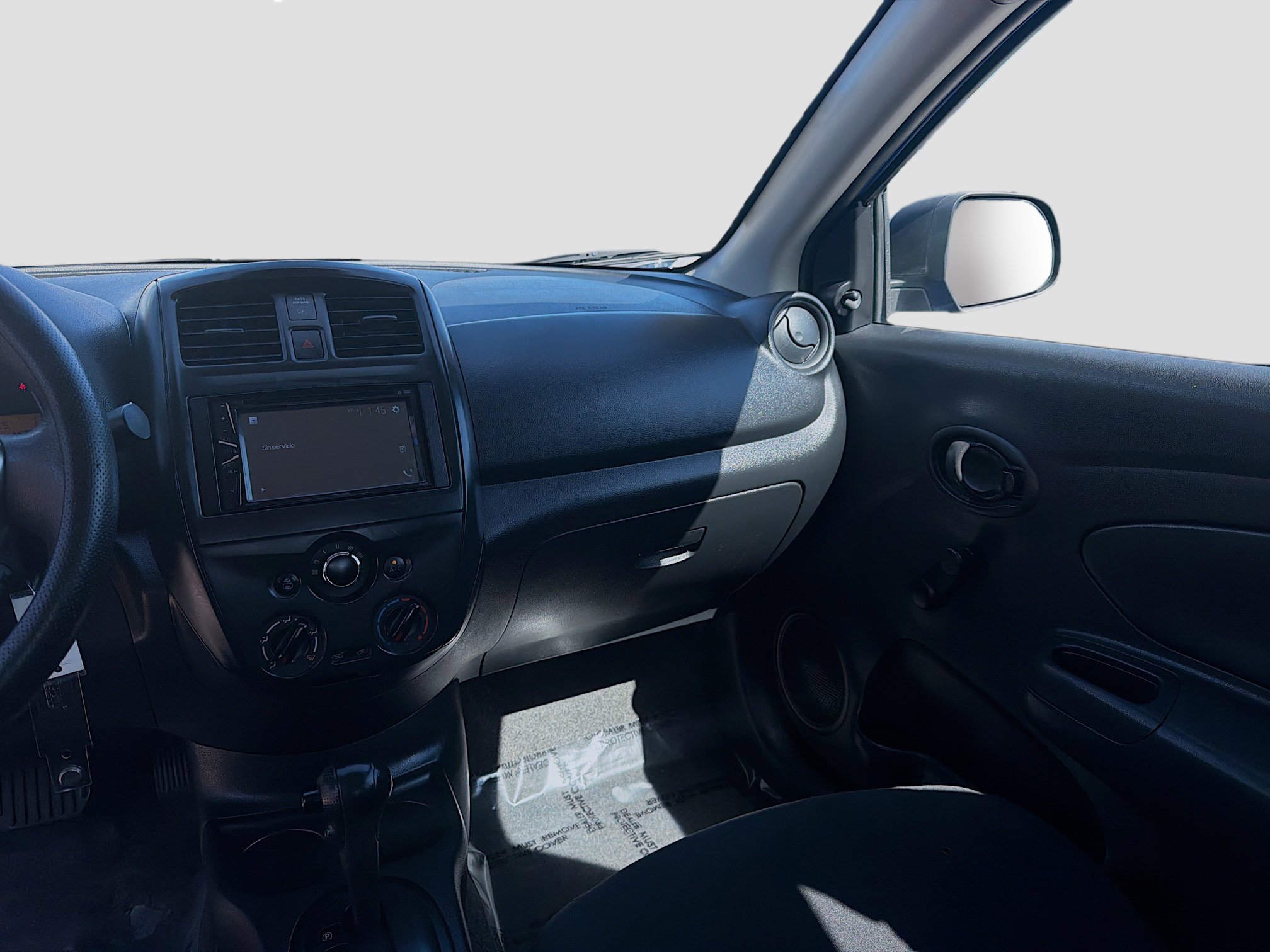 Used 2015 Nissan Versa S Plus image 18