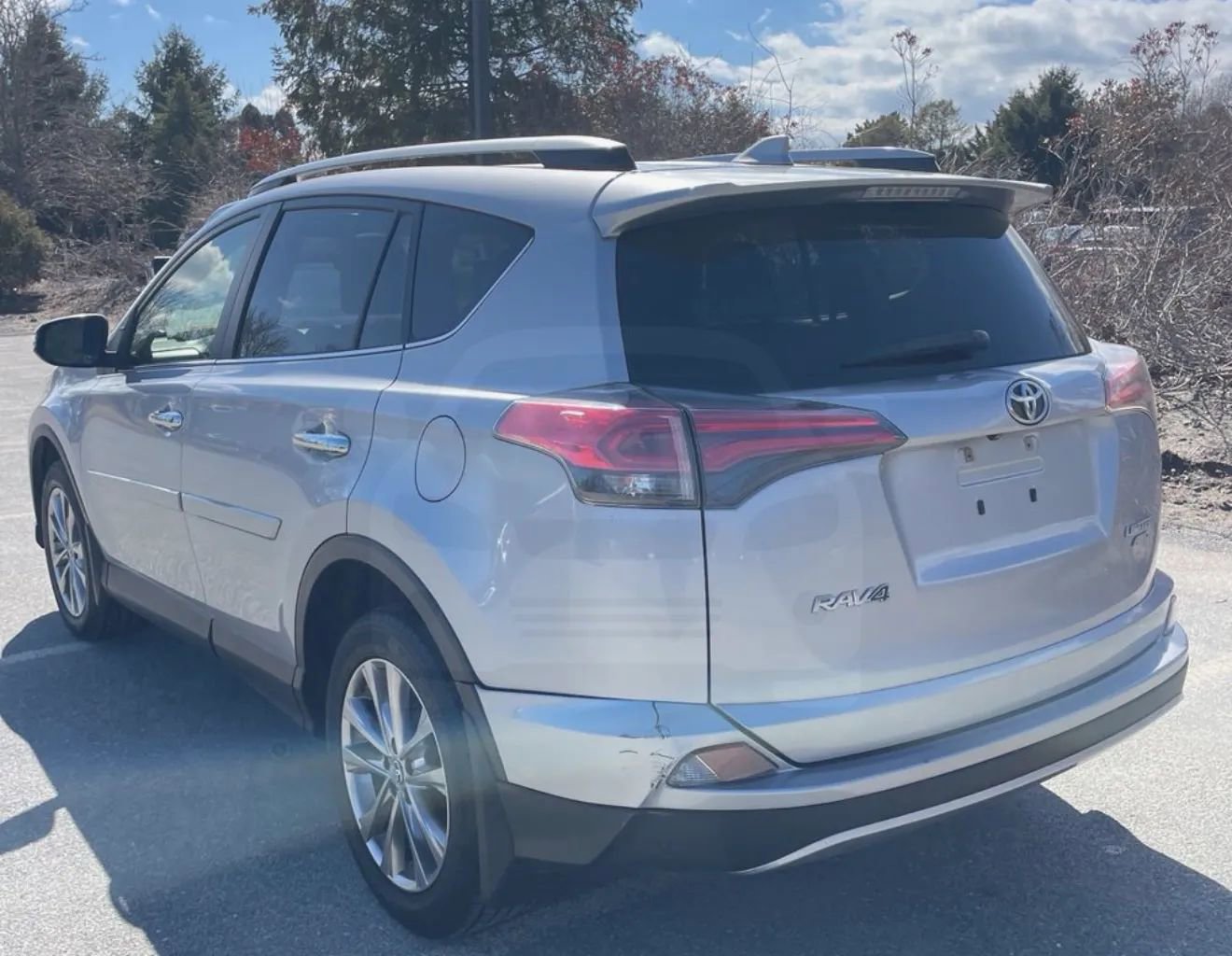 Used 2018 Toyota RAV4 Limited w/ All Weather Liner Package image 2