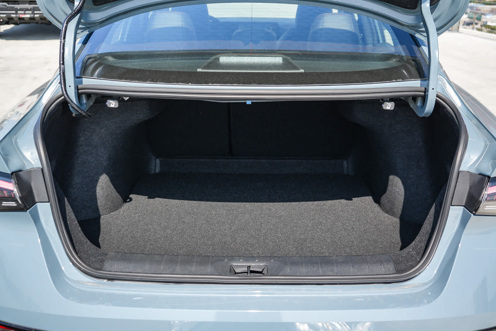 New 2027 Nissan Sentra SR FWD image 12