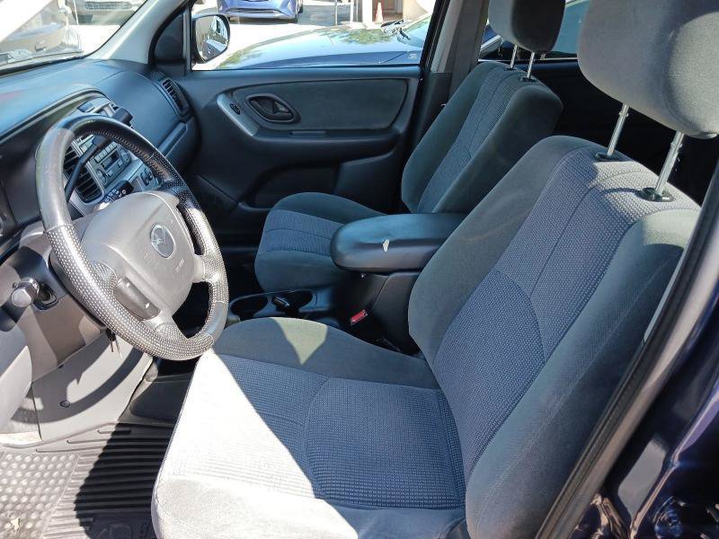 Used 2004 MAZDA Tribute LX w/ Luxury Pkg AWD/4WD image 6
