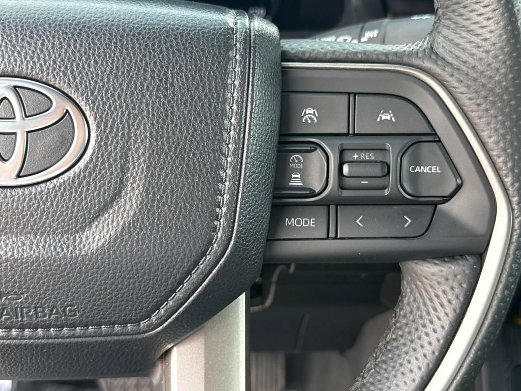Used 2024 Toyota Tacoma Limited AWD/4WD image 18