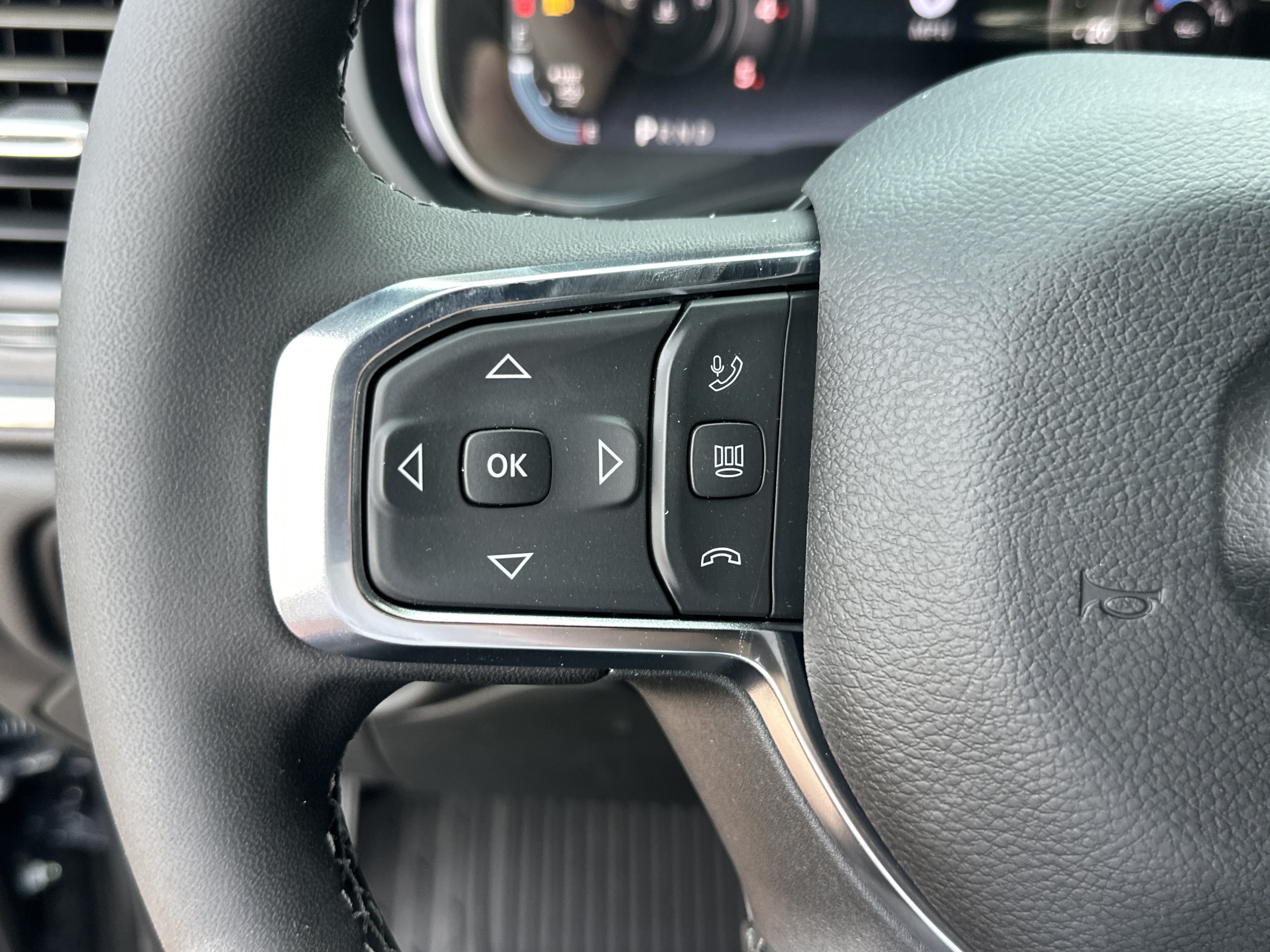 New 2026 RAM 2500 Laramie AWD/4WD image 11