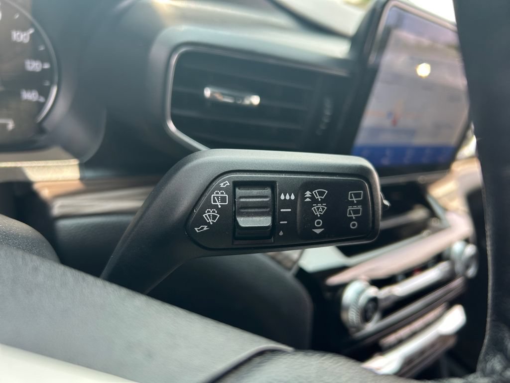 Used 2021 Ford Explorer Limited AWD/4WD image 21