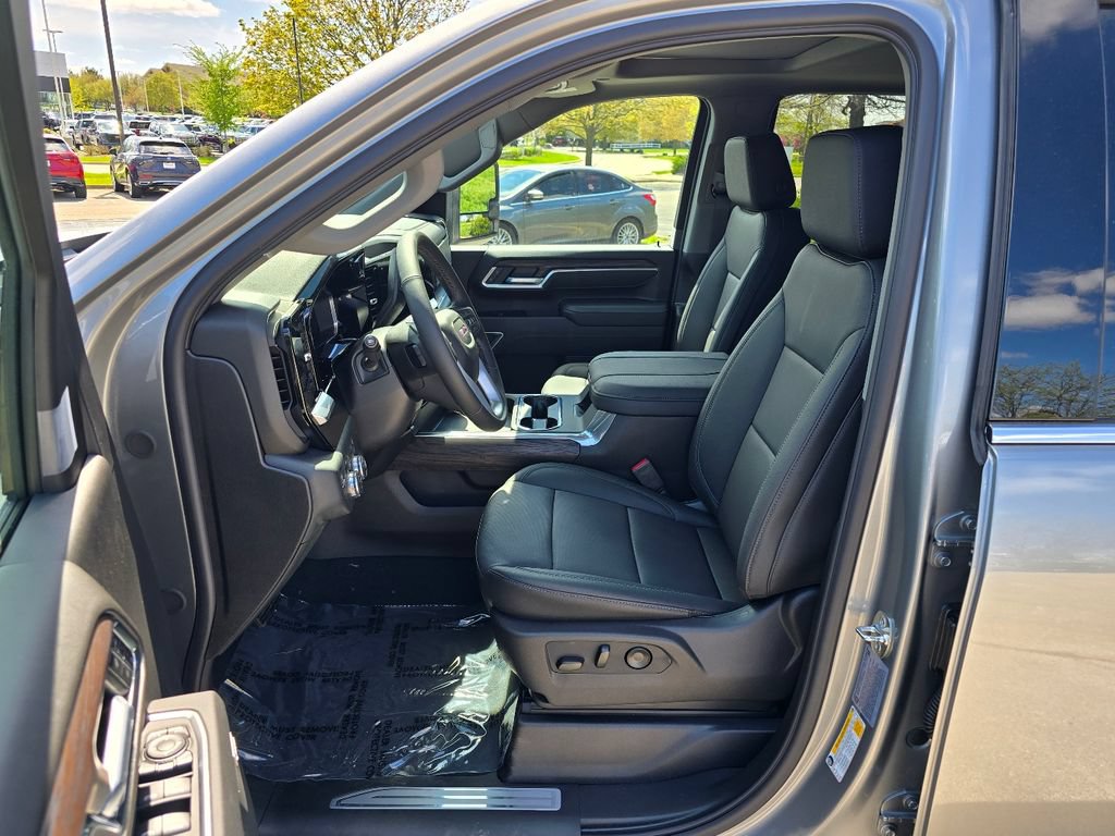 Certified 2026 GMC Sierra 3500 SLT w/ SLT Premium Package AWD/4WD image 17