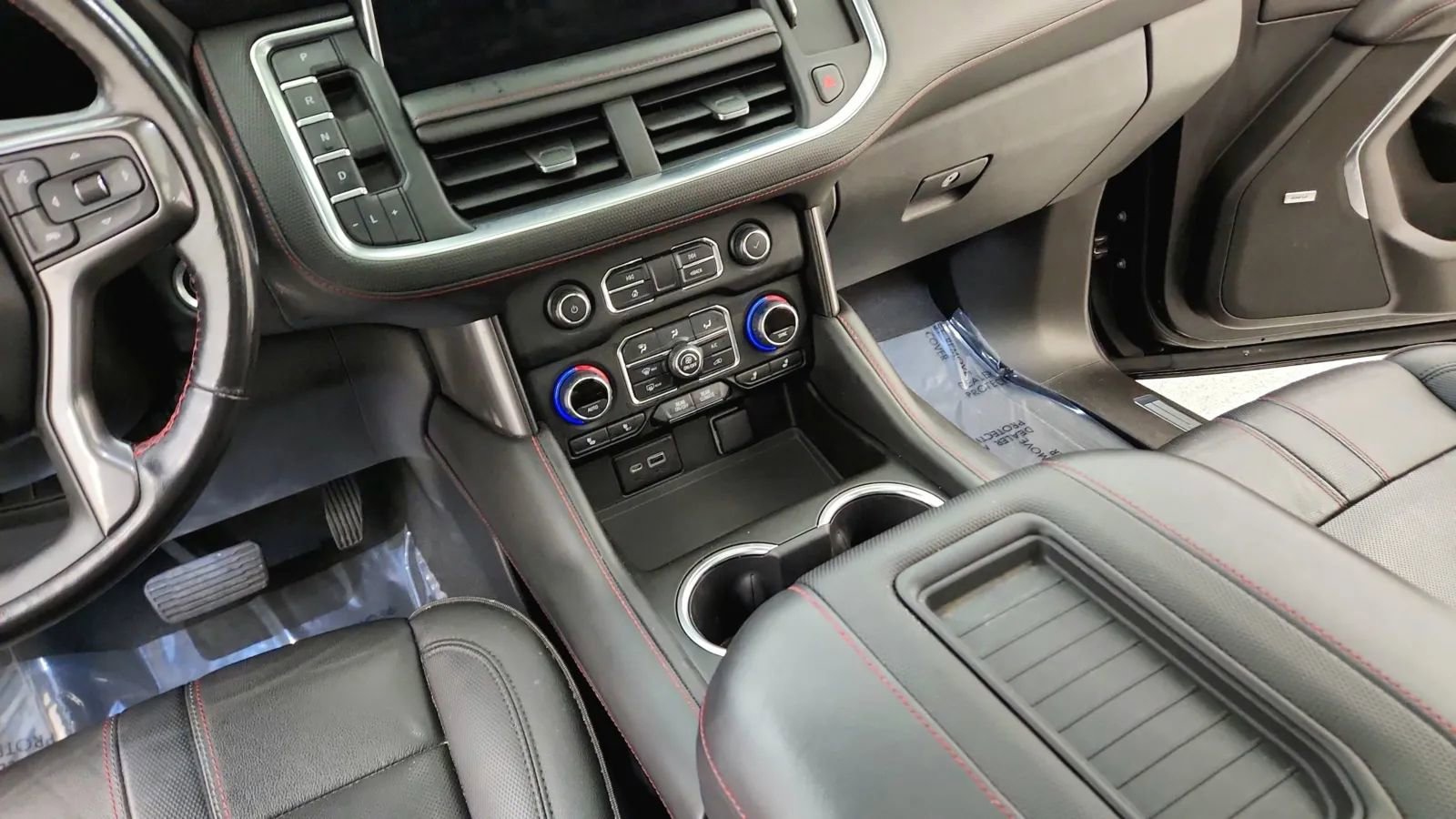 Used 2022 Chevrolet Suburban RST w/ Sport Performance Package image 37