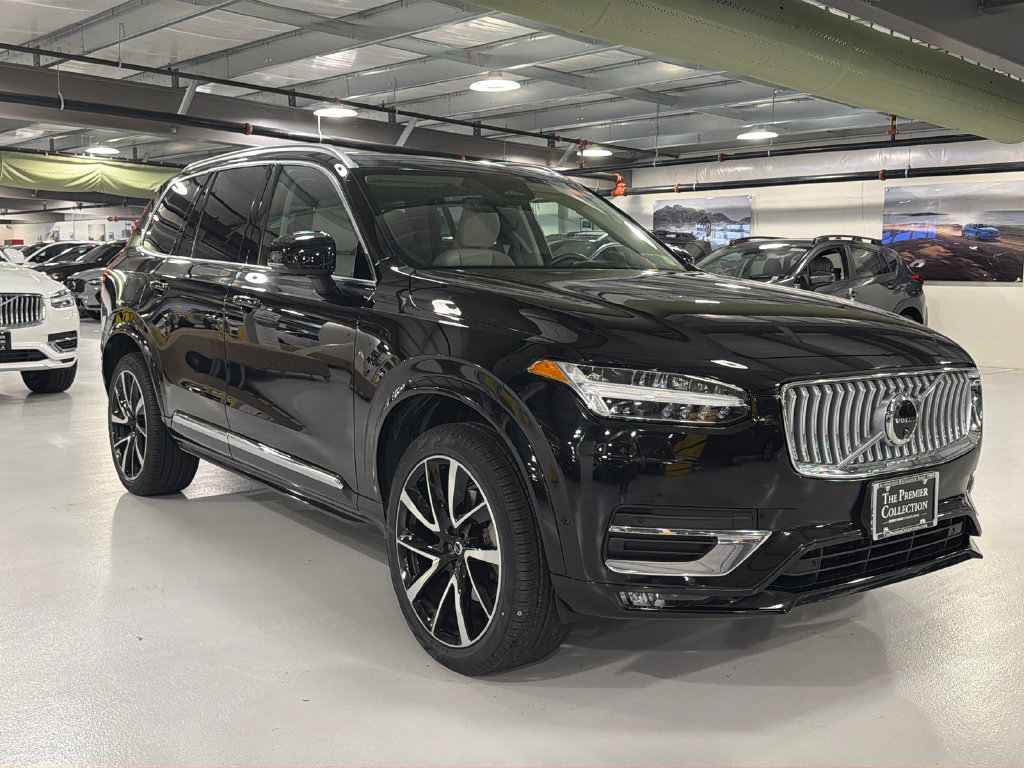 New 2024 Volvo XC90 B5 Plus w/ Protection Package Premier AWD/4WD image 1