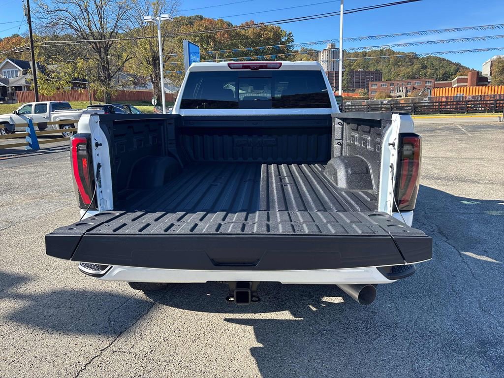 New 2026 GMC Sierra 2500 AT4 w/ Max Trailering Package image 48